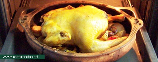 Pollo relleno al horno
